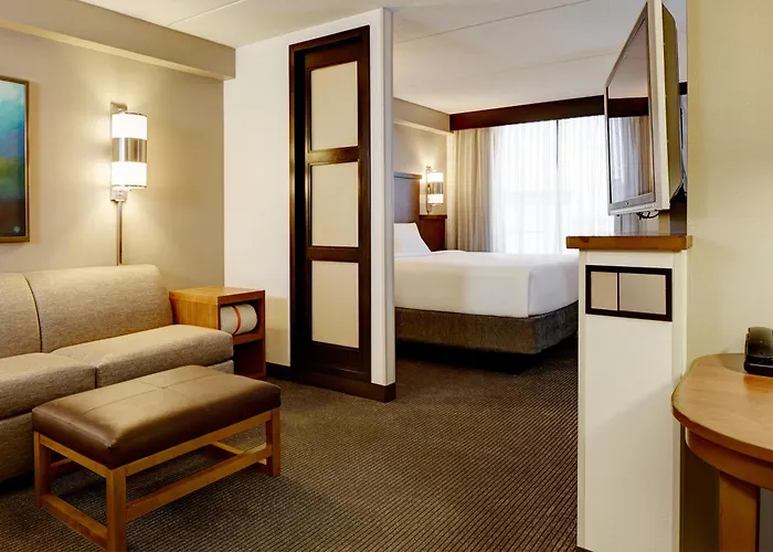 Hyatt Select Richmond Airport