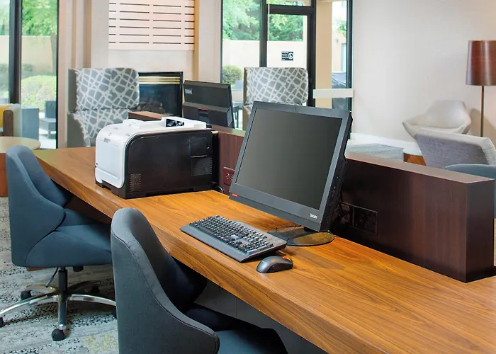 Courtyard By Marriott Richmond Airport