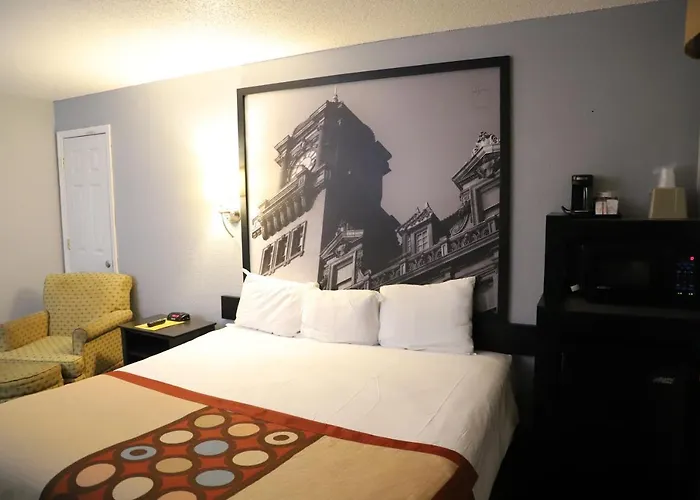 Super 8 By Wyndham Richmond Airport Va